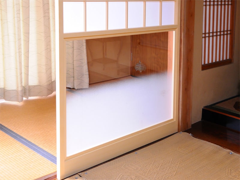 障子用ガラス／ガラス障子 - 和室などに使われる障子用のぼかしガラス